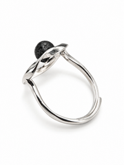 Anello in argento ovale con lava