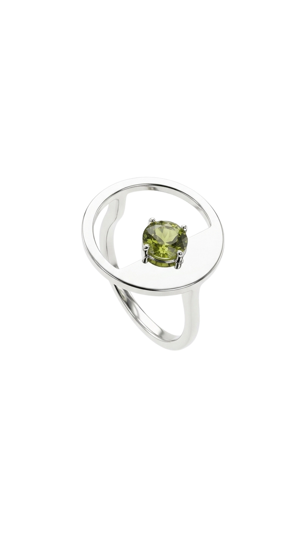 Anillo de plata con olivina circular