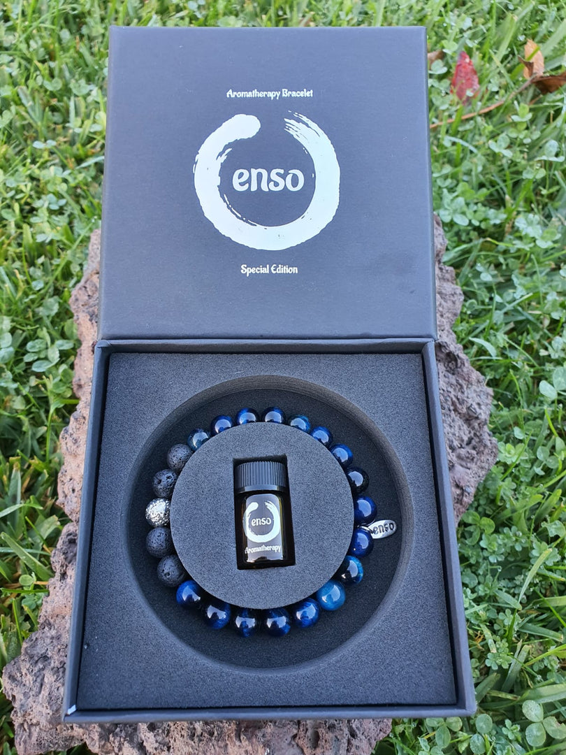 Pulsera de aromaterapia con ojo de tigre azul, detalle
