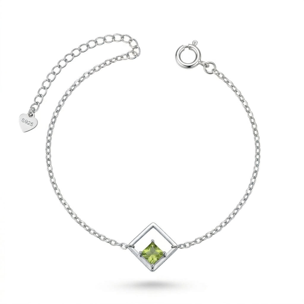 Pulsera de Plata con Olivina Engarzada en Diseño Rombo