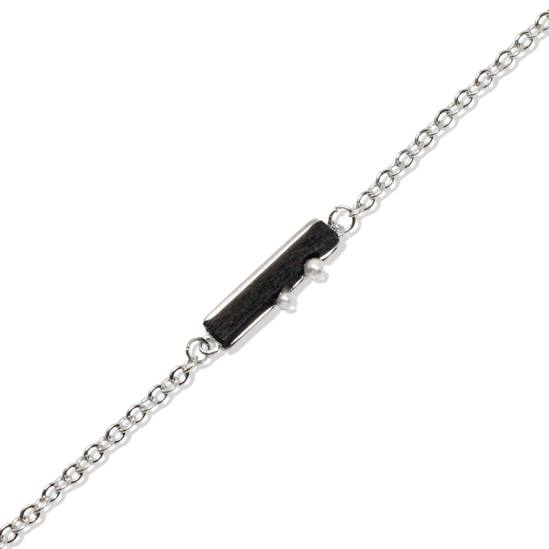 Pulsera de plata y madera de palmera II, otra vista