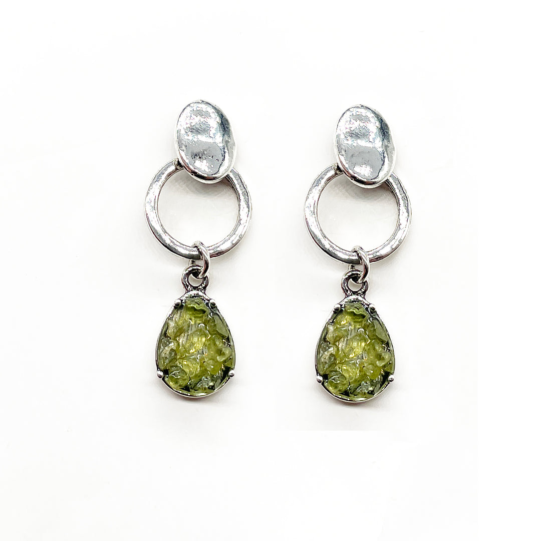  Pendiente un aro y olivina