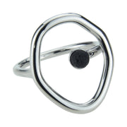 Anillo de plata con doble círculo y lava volcánica